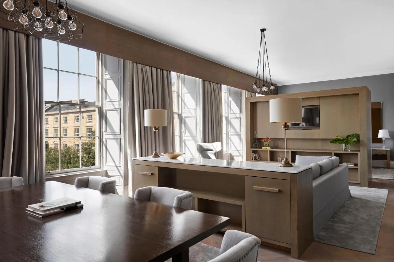 Penthouse Suite